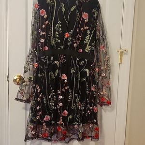 Milumia Embroidered black dress